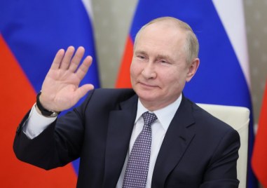 Президентът на Русия Владимир Путин освободи Владимир Чижов от ангажимента му като постоянен