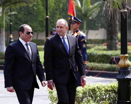 Президентът на Египет обсъдил с Радев доставки на втечнен газ и електроенергия