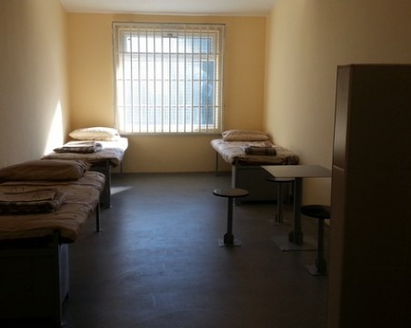 Трафикант на мигранти избяга от ареста у нас