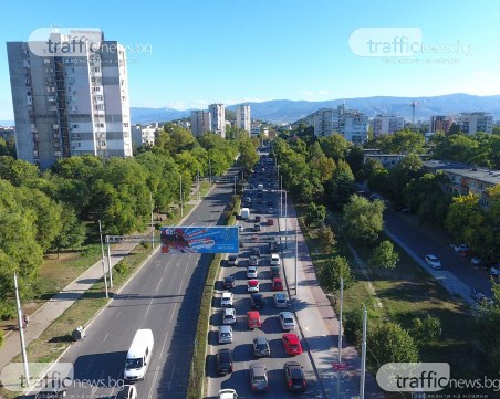 Трафикът в Пловдив: 6 критични точки, които да избягвате, а лошите новини тепърва предстоят