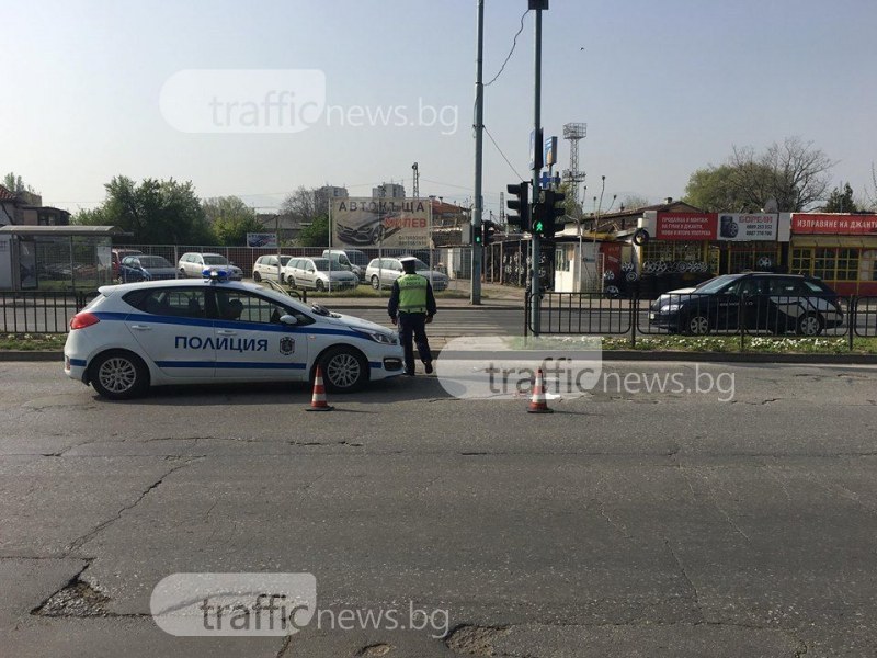 Издирват шофьор, блъснал пешеходка в Асеновград и избягал