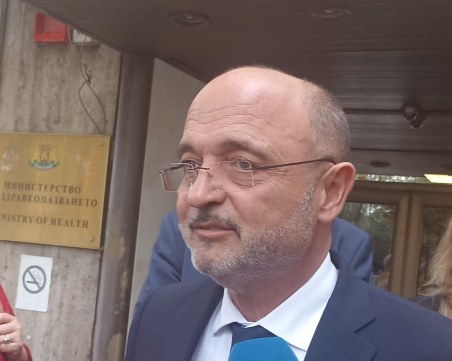 Допълнителни пари за работници в Спешните центрове, лекарите ще взимат с 600лв. повече