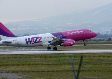 Нискотарифната авиокомпания Wizz Air е оставила пътниците си от Женева