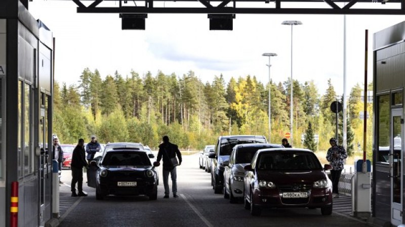 Финландия затваря границата си за руски туристи