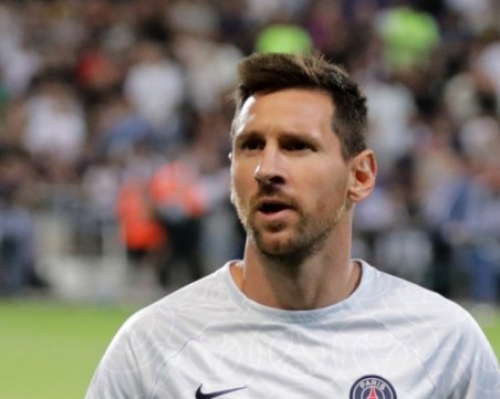 ПСЖ иска да задържи Меси със сериозна заплата