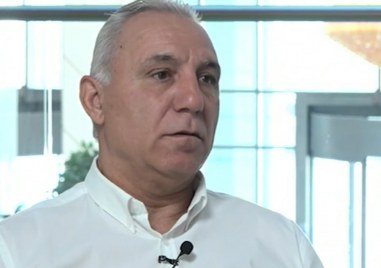 Най успешният български футболист Христо Стоичков даде интервю пред Нова