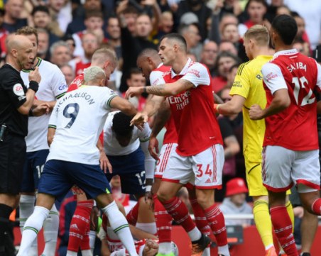 Арсенал победи Тотнъм с 3:1