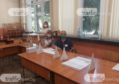 Избирателната активност към 12 часа е 13 4 сочат данните на