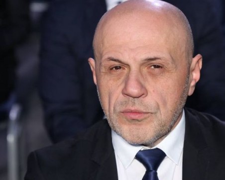Томислав Дончев: Благодарим за подкрепата! Съветвам колегите преди да говорят да мислят