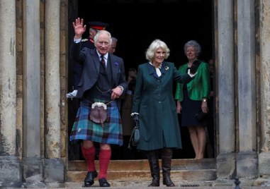 Крал Чарлз Трети и кралицата консорт Камила посетиха днес Шотландия