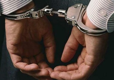 Задържаха двама мъже в Пловдивско за различни кражби един апаш