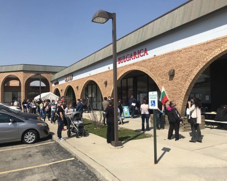 Вотът зад граница: Костадинов печели в Москва, ПП в Чикаго