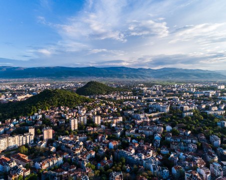 Слънчево с температури до 21 градуса в Пловдив