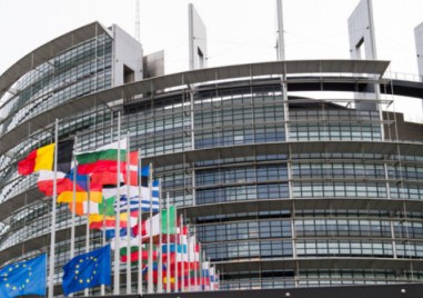 Европейският парламент ще обсъди днес присъединяването на България и Румъния