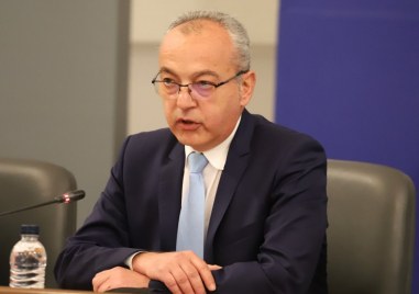Първи коментар на служебния премиер Гълъб Донев след предсрочния вот