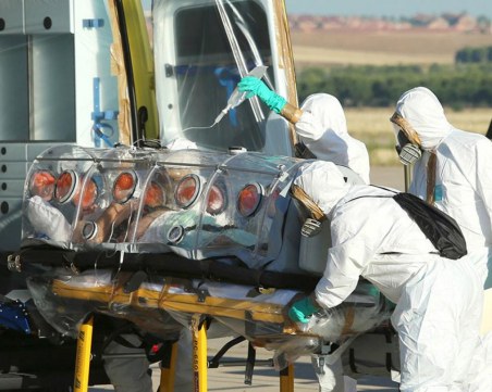 63 заболели и 29 починали от ебола в Уганда, ваксините не хващат този щам