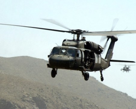 Американски хеликоптери нахлуха в Сирия, има загинал