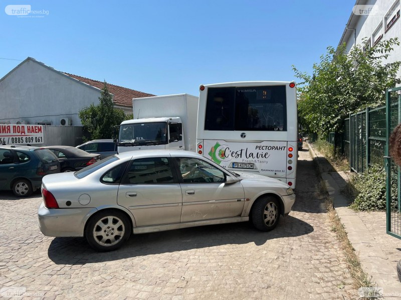Пловдивски автобуси протестно променят маршрутите си заради разбити улици в 