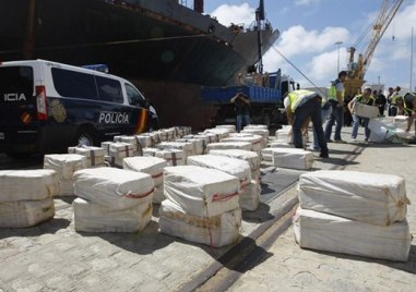 110 кила чист кокаин на стойност 12 млн евро задържаха
