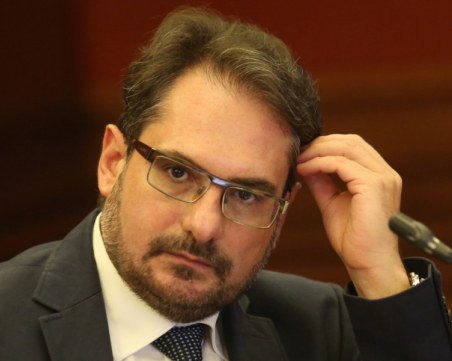 Политолог: Вариант е правителство на малцинството на ГЕРБ и плаващи мнозинства