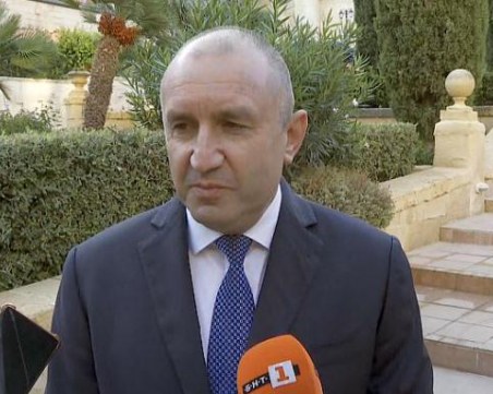 Президентът: Трябва да си върнем нашата младеж