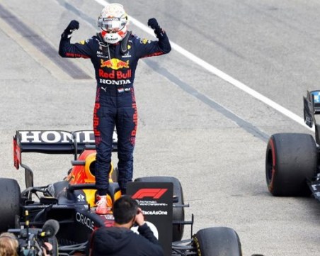 Макс Верстапен е световен шампион във Формула 1 за втора поредна година