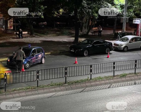 Верижна катастрофа на основен пловдивски булевард, замесена е и учебна кола