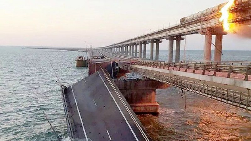 Експлозивите, взривили Кримския мост, са български?