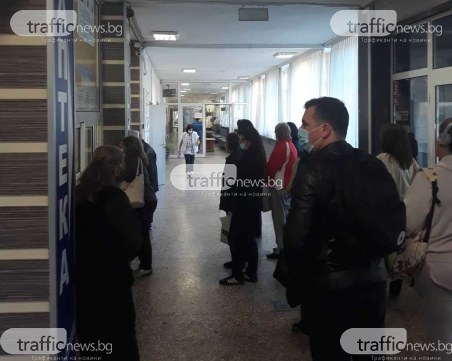 Как да разберем дали сме болни от COVID-19 или от сезонен грип?