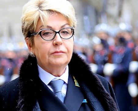 Митрофанова скара политиците преди старта на НС: Ще бъде ли поканена на първото заседание?