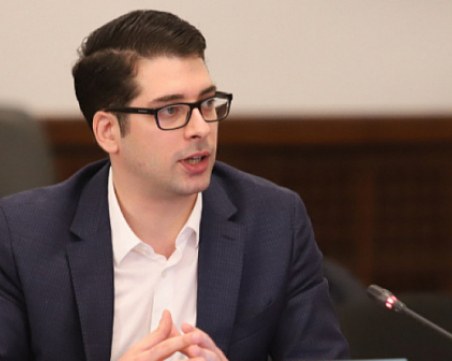 Пеканов: Няма да обеднеем след приемането на еврото