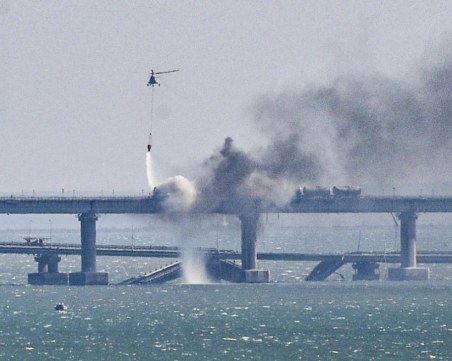 Службите категорични: Взривеният на Кримския мост камион никога не е бил в България