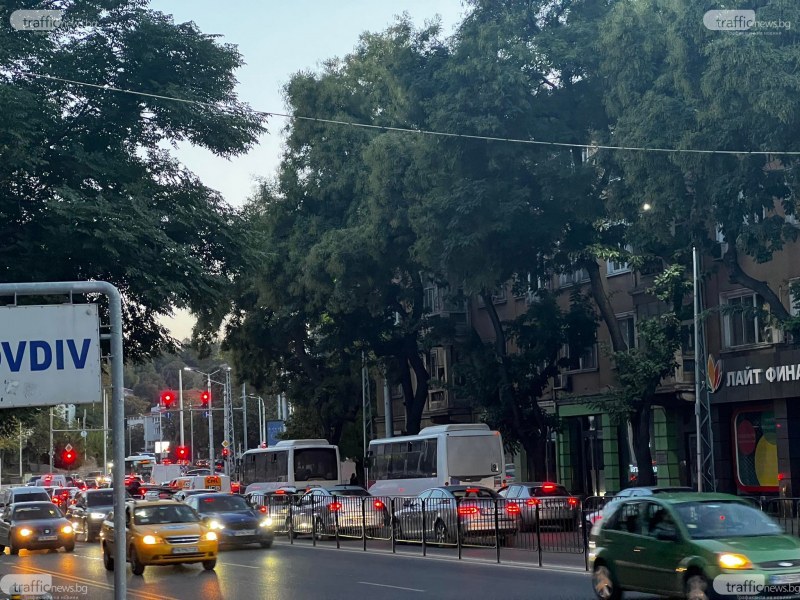 Забраняват на 40% от колите в Пловдив да влизат в центъра в Зоните с ниски емисии?