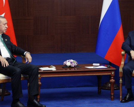 Путин и Ердоган се срещнаха! Руският президент предложи газов хъб в Турция