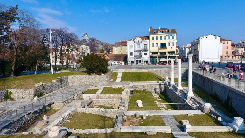 Облаци в Пловдив за край на седмицата, температурите падат