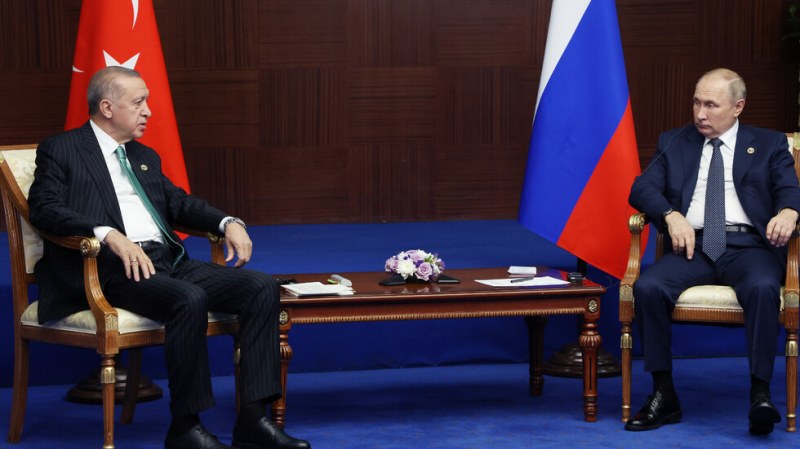 Путин и Ердоган се срещнаха! Руският президент предложи газов хъб в Турция