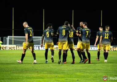 Ботев е домакин на Пирин в двубой от поредния кръг