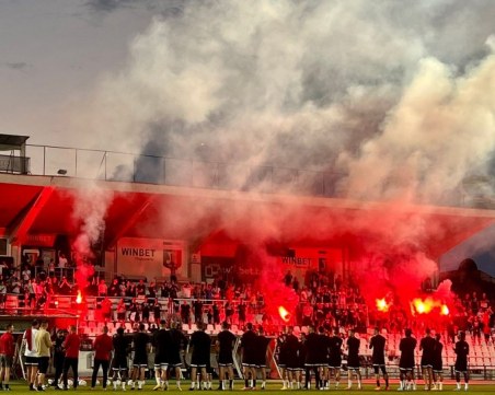 Феновете на Локомотив призоваха за подкрепа в пловдивски дербита през уикенда