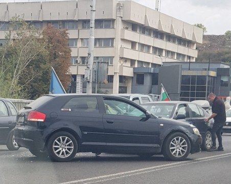 Катастрофа затапи още повече трафика на Водната палата