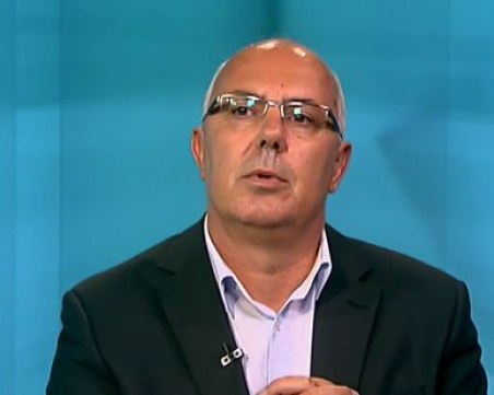 Проф. Вучков: Някои полицаи са като излезли от затвора - недопустимо държание и визия