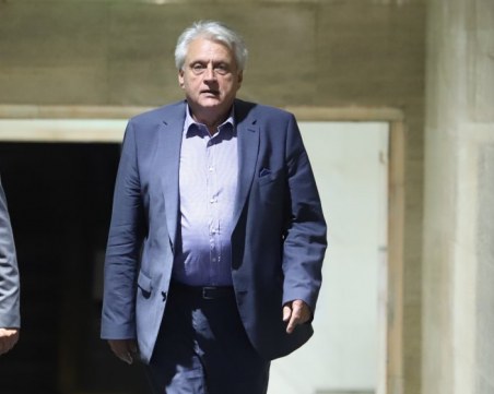 Проверявят действията на Рашков заради изборите в Земен