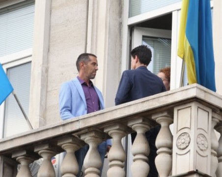 След опита за сваляне на украинското знаме: Борислав Иванов подаде оставка