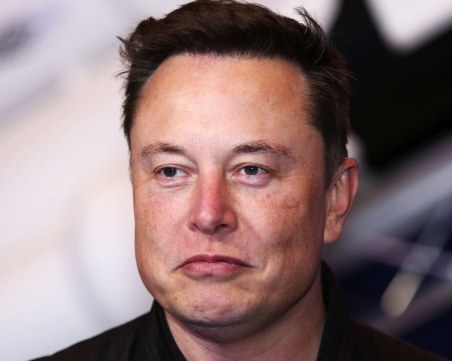 Twitter: Илон Мъск е обект на федерално разследване