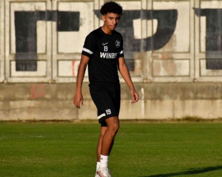 Юноша на ПСЖ на проби в Локомотив