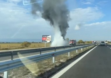 Микробус се запали на АМ Тракия близо до Пловдив Инцидентът е
