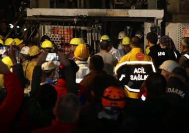 Трагедията след взрив в мина в Турция придобива все по големи