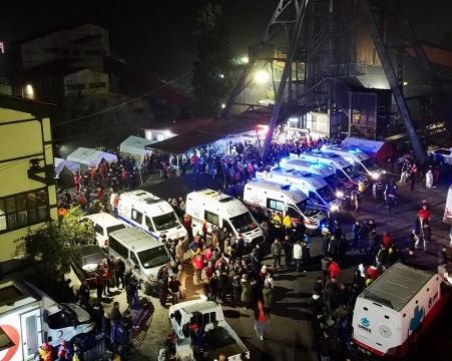 28 станаха жертвите на експлозията в турска мина