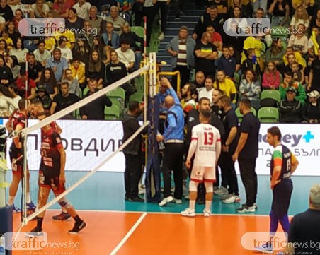 Съдията на финала на Суперкупата в Пловдив колабира