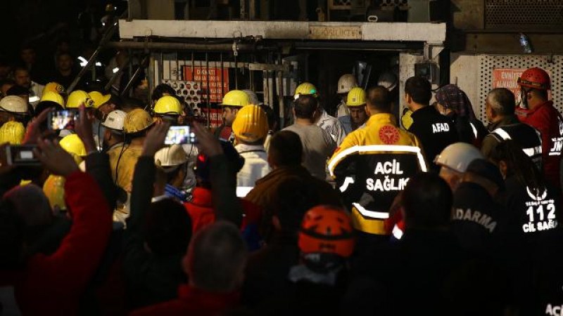 Увеличават се жертвите на трагедията с миньори в Турция