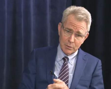 Джефри Паят: Владимир Путин би могъл да прекрати войната с едно телефонно обаждане!